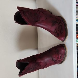 Womens Roper boots size 8